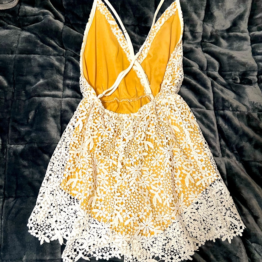 Romper - Picture 2 of 3
